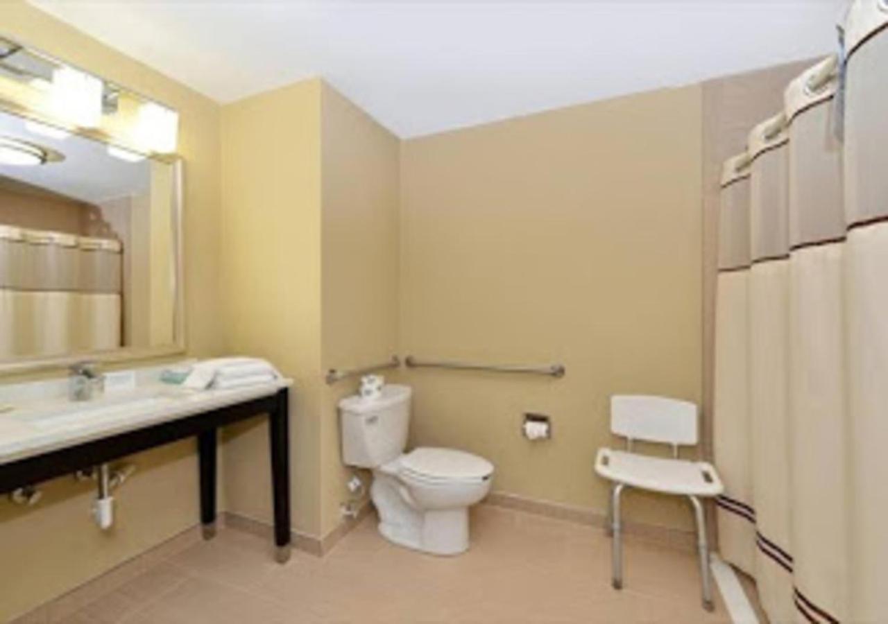 Quality Suites Nashville Airport Esterno foto