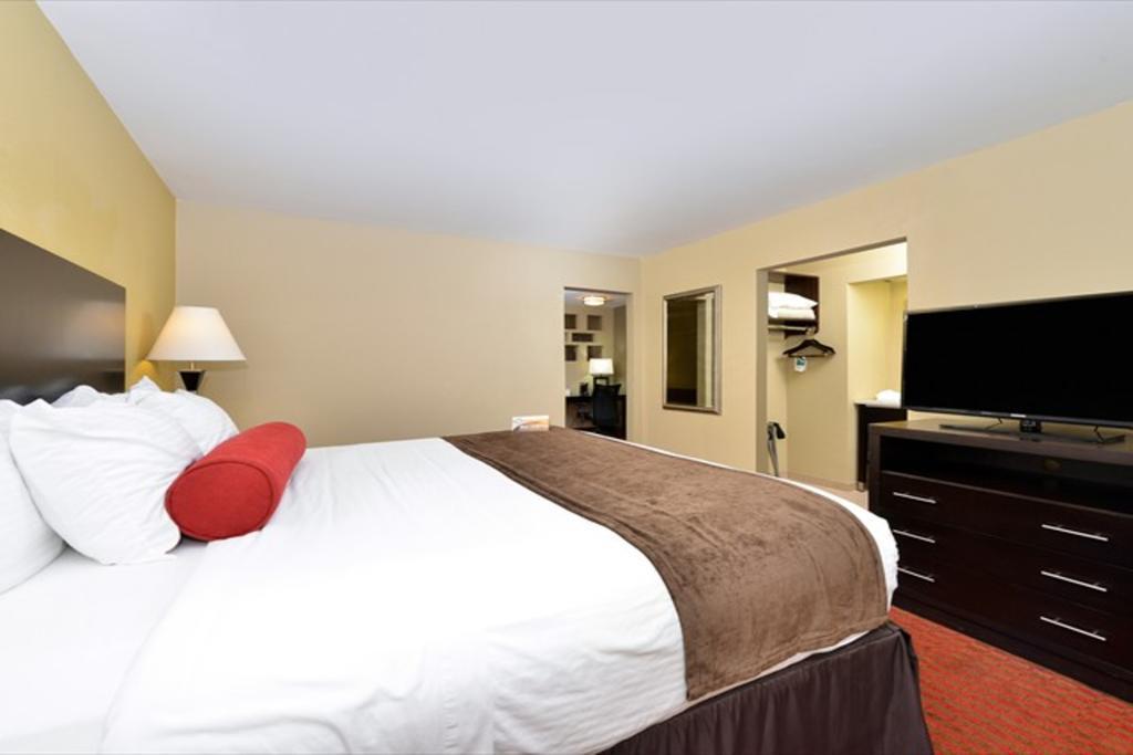 Quality Suites Nashville Airport Esterno foto